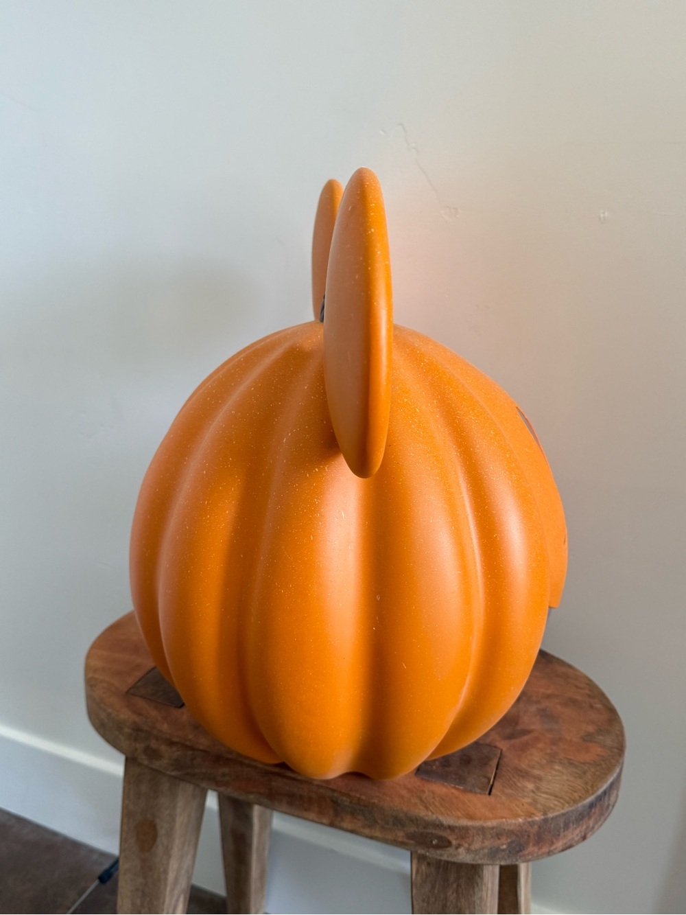 Pottery Barn Large Disney Mickey Mouse and Friends Pumpkin Luminary - Picture 5 of 6